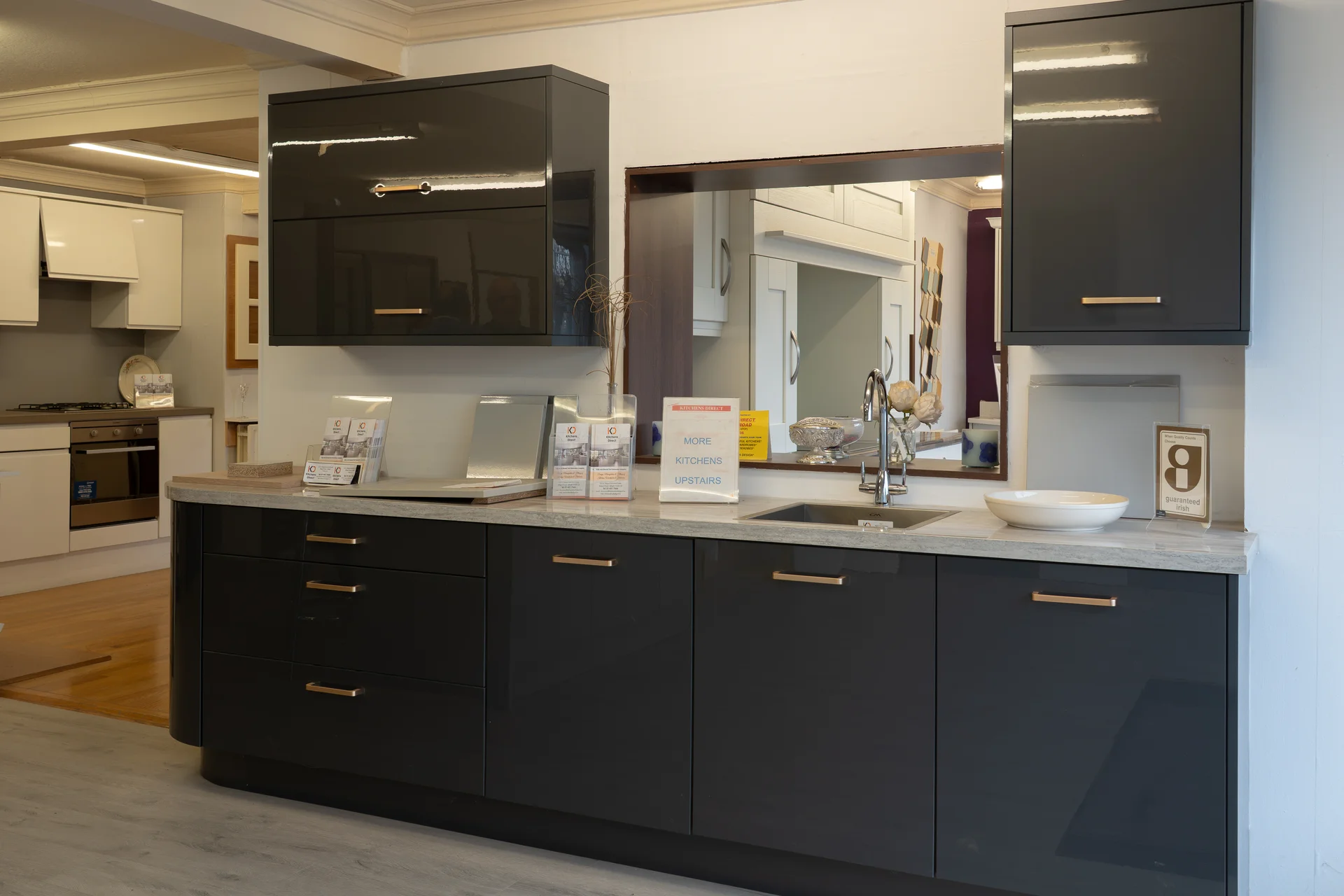 Showroom display 25